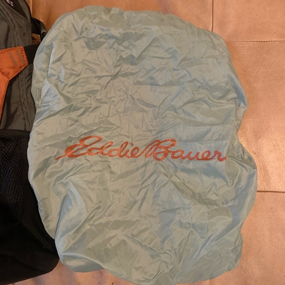 Eddie Bauer Backpack & Cover - Picture 5 of 8